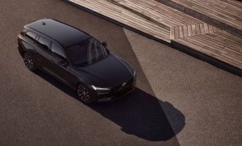 2025 Volvo XC60 Black Edition Signature